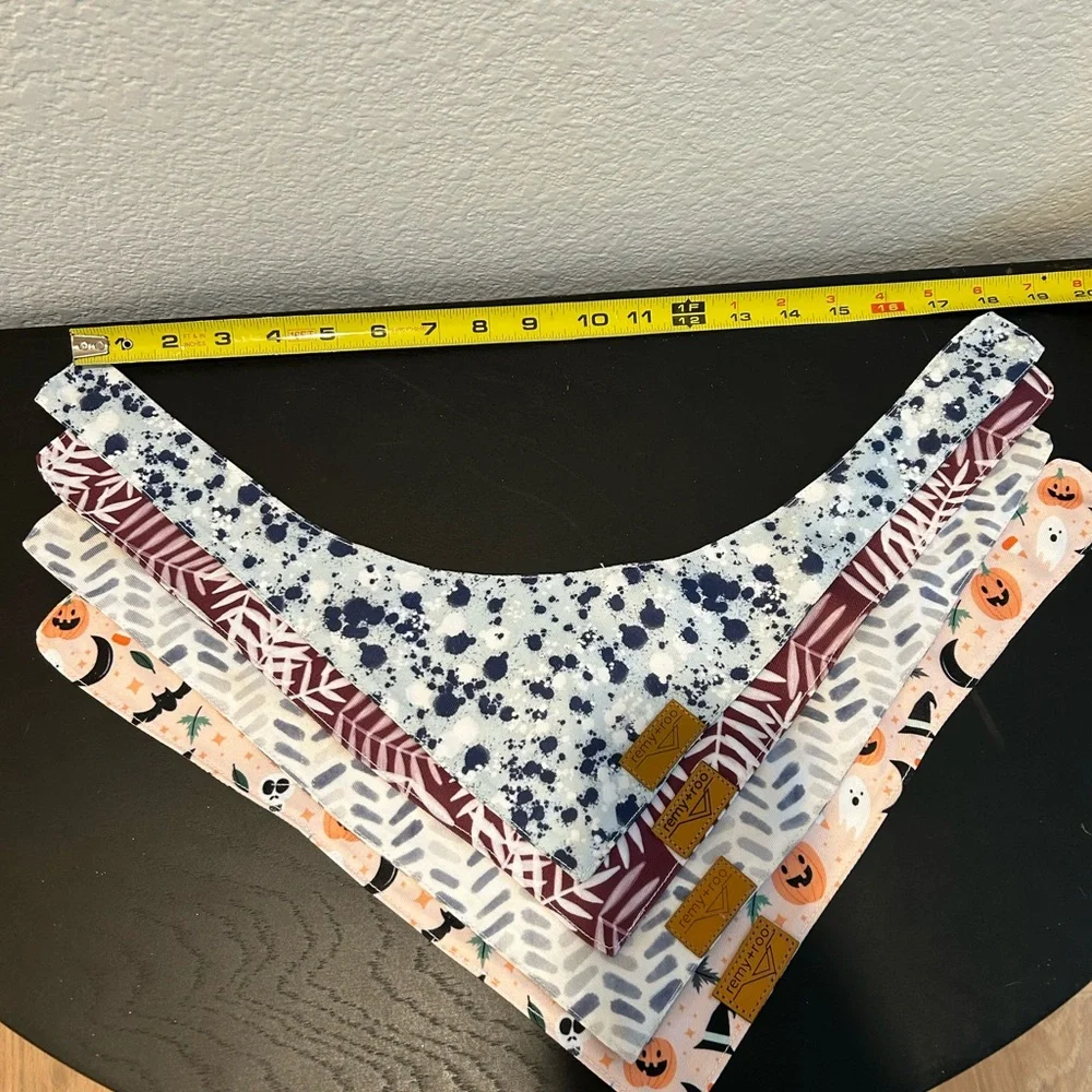 4 Remy + Roo Dog Bandanas Small - Picture 3 of 4